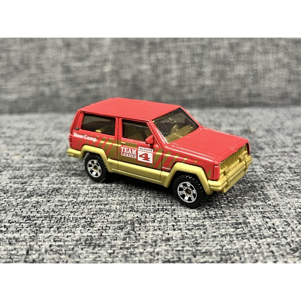 1986 Matchbox Jeep Cherokee Red BASE CAMP WILDCATS MB168 Diecast Metal VINTAGE